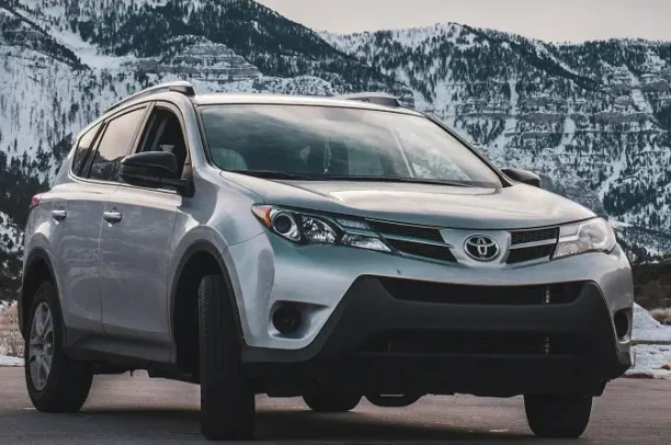 Toyota RAV4 (2023)